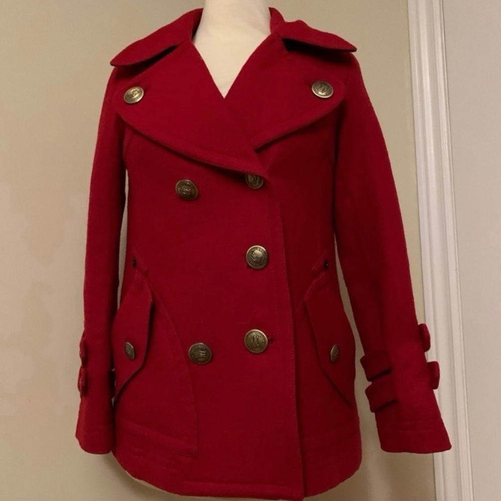 Like new, worn only to try on Burberry Peacoat